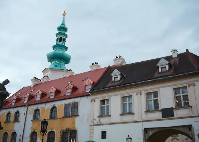 Old Town 1 Bdr, A/c, W/parking Апартаменты *
